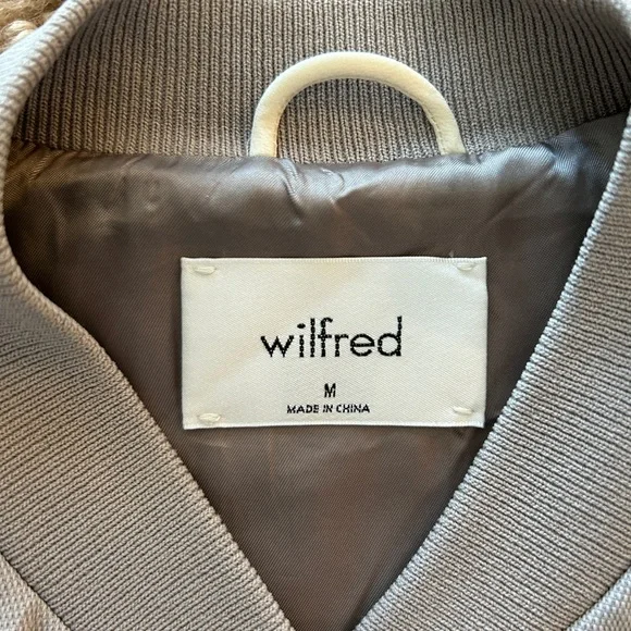 Aritzia: EUC Wilfred Poussin Bomber, Size: Medium - Picture 3 of 11